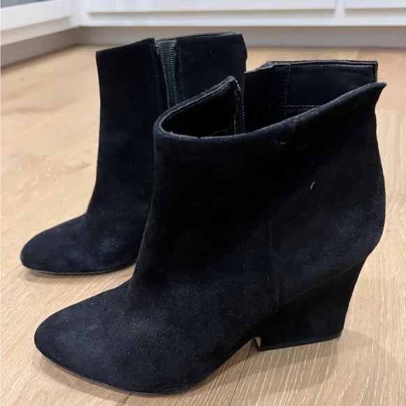 Sam Edelman Suede Black Booties size 9 - Picture 2 of 5